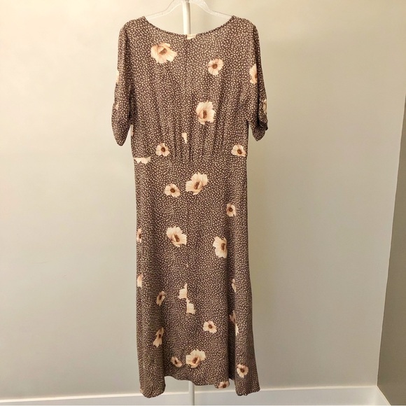 H&M Boho Feminine Cottagecore Tan Earthy Button Down Summer Festival Maxi Dress. - Picture 6 of 13